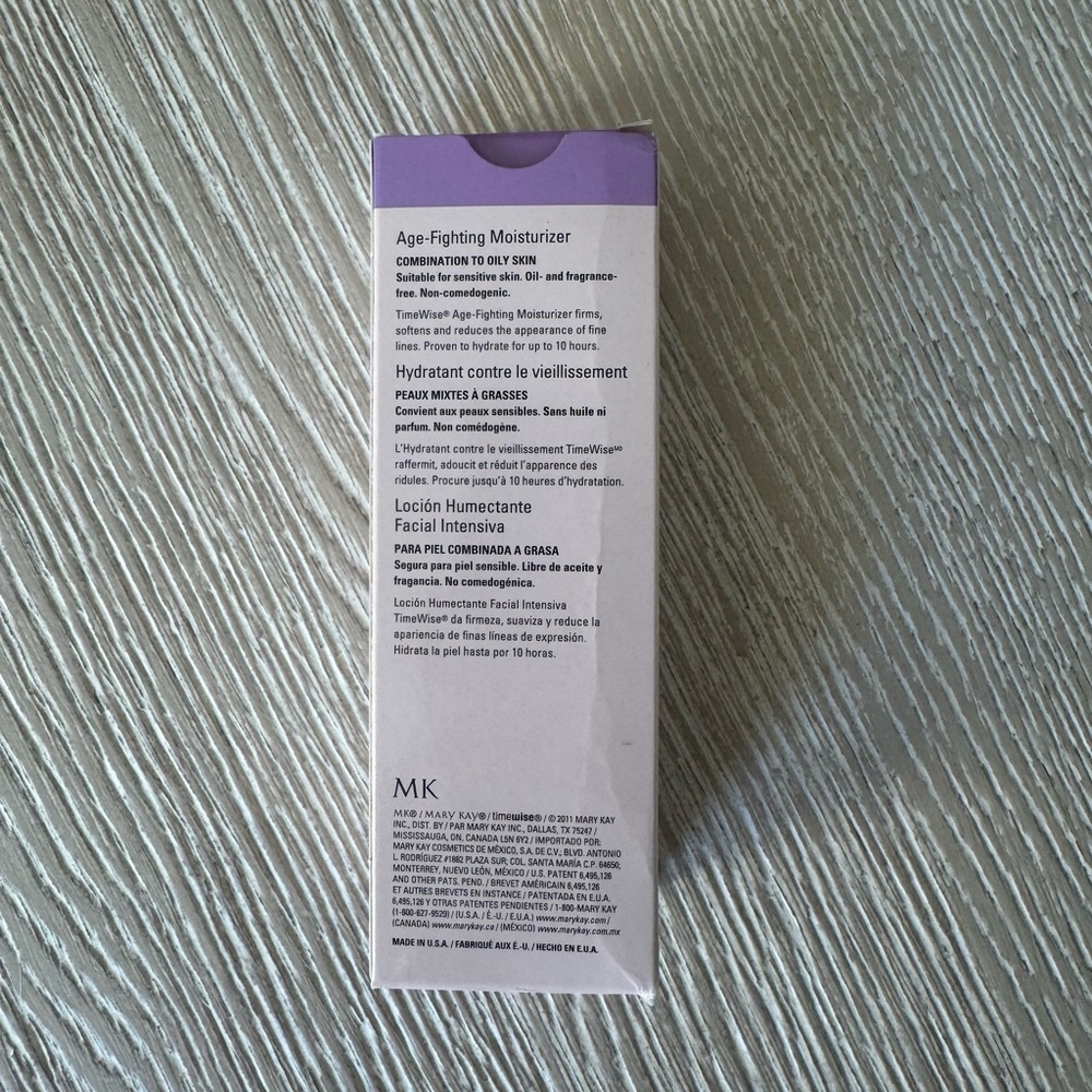 Mary Kay Timewise Age Fighting Moisturizer, combination to oily, NIB - Picture 2 of 2